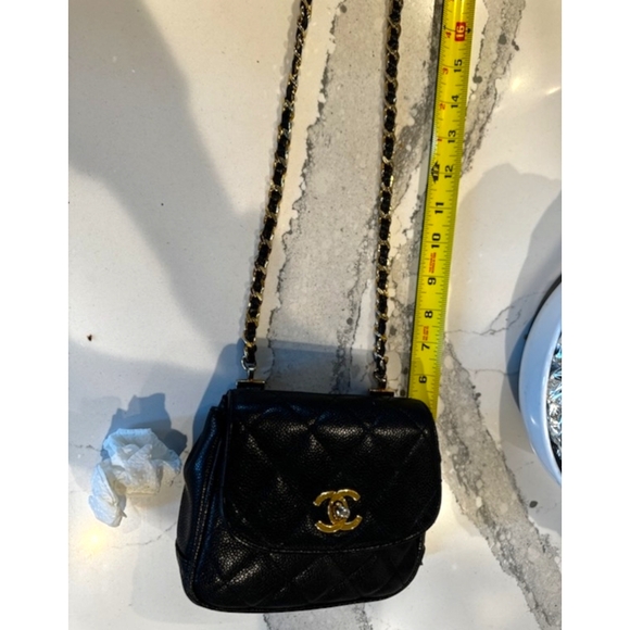 Chanel Crossbody Handbag Caviar Leather - Picture 7 of 16